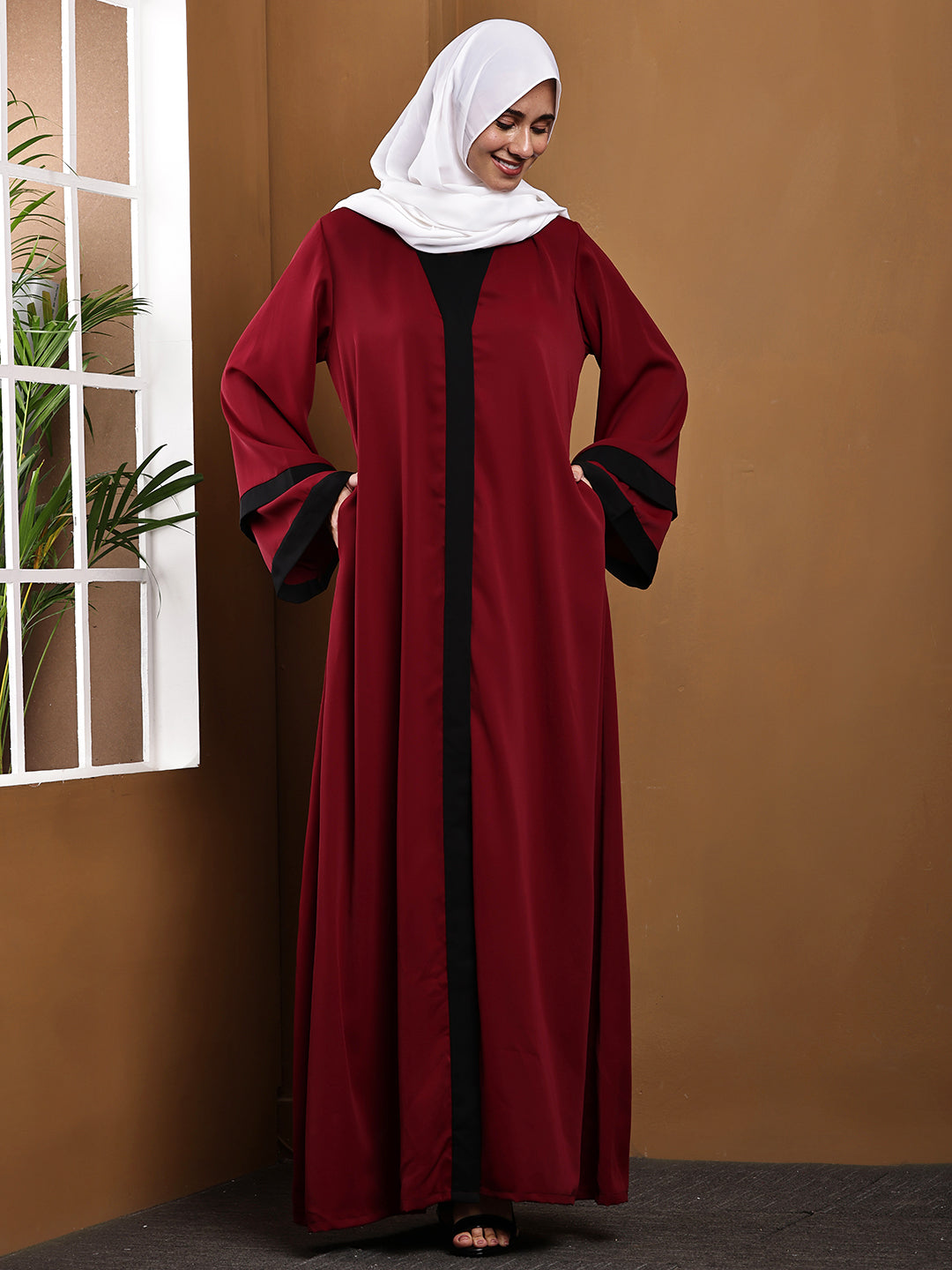 Maroon Aura Abaya