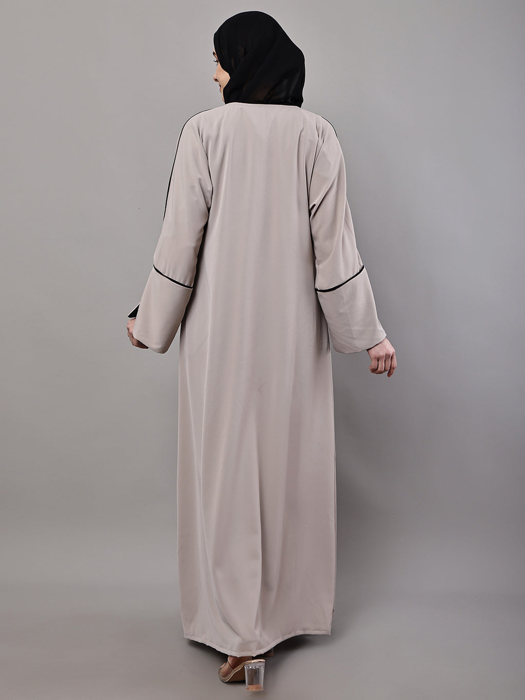 Sandstone Noir Abaya