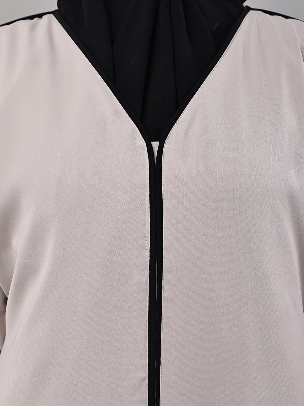 Sandstone Noir Abaya