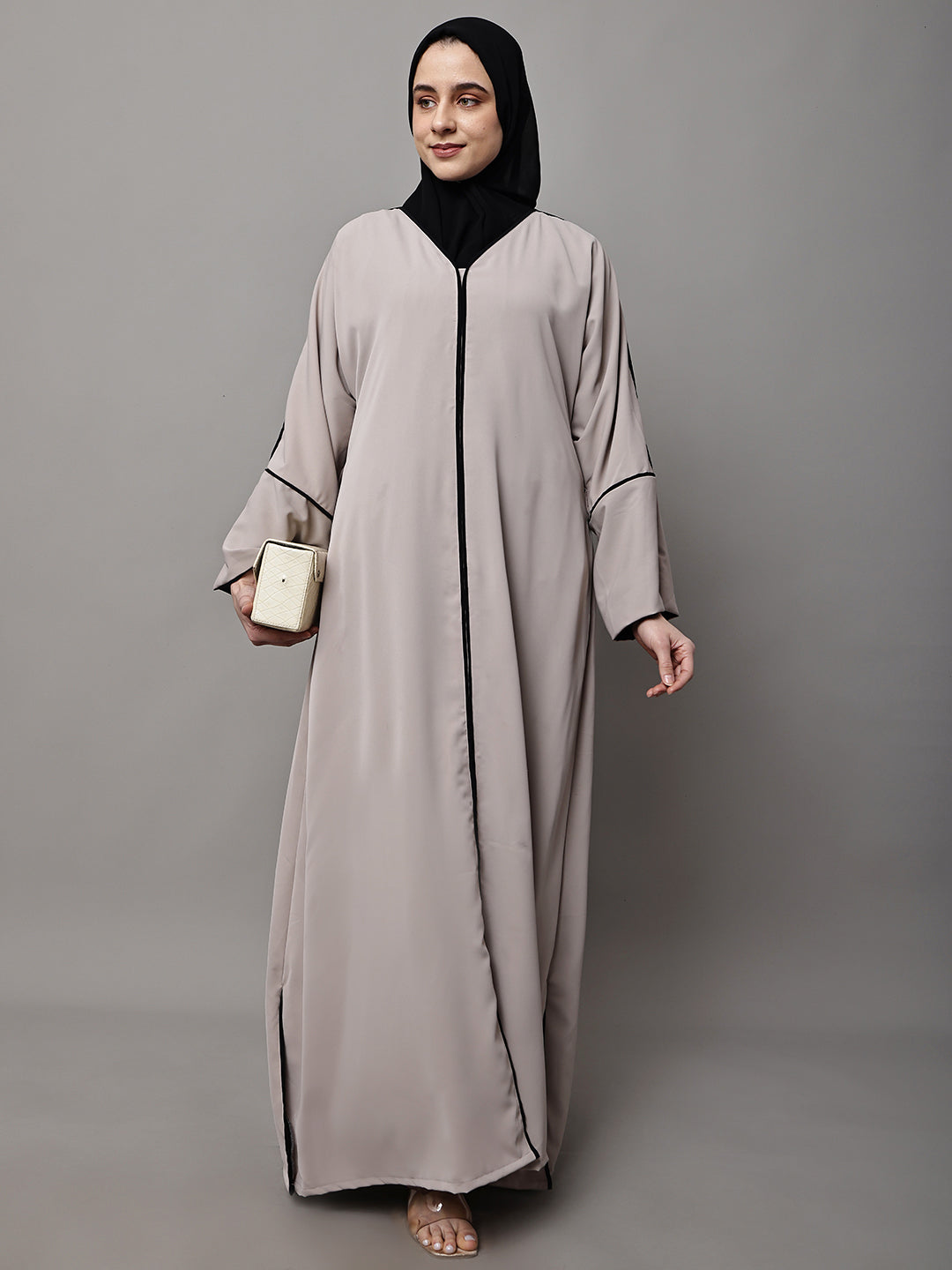 Sandstone Noir Abaya