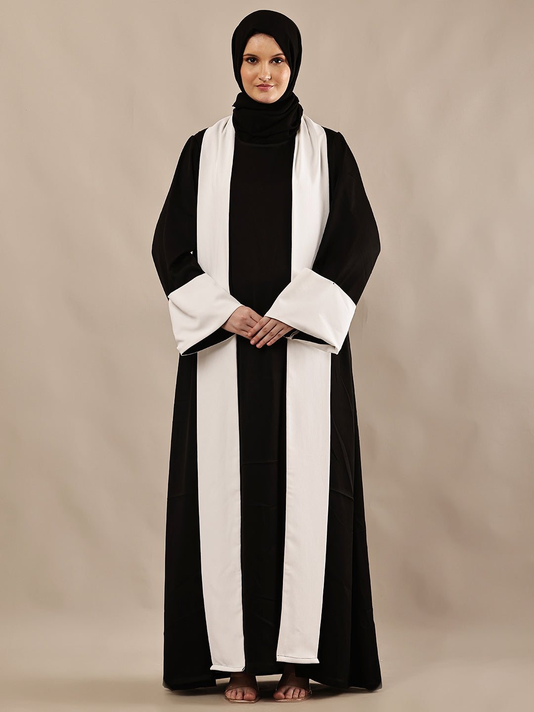 Monarque Abaya