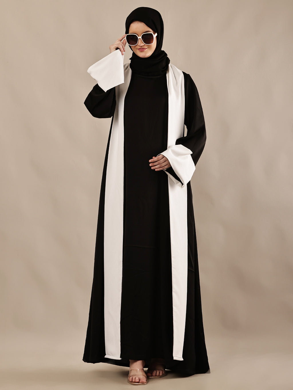 Monarque Abaya