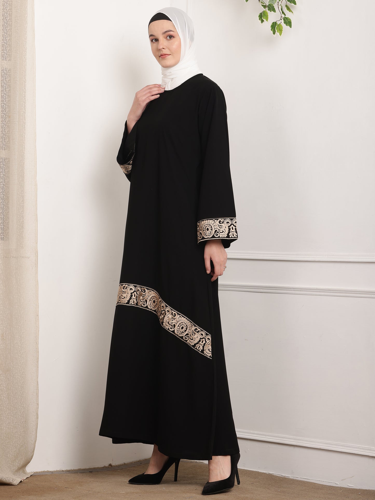 Golden Grace Abaya