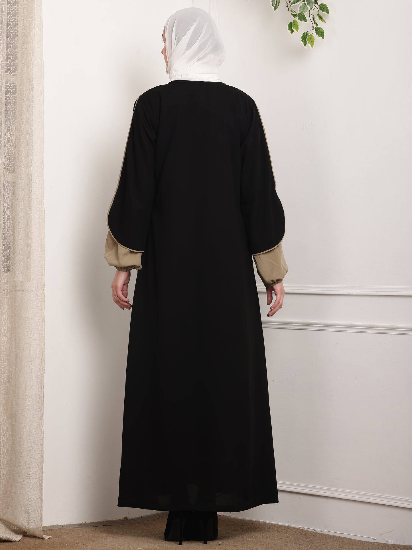 Dual-Tone Sophistication Abaya