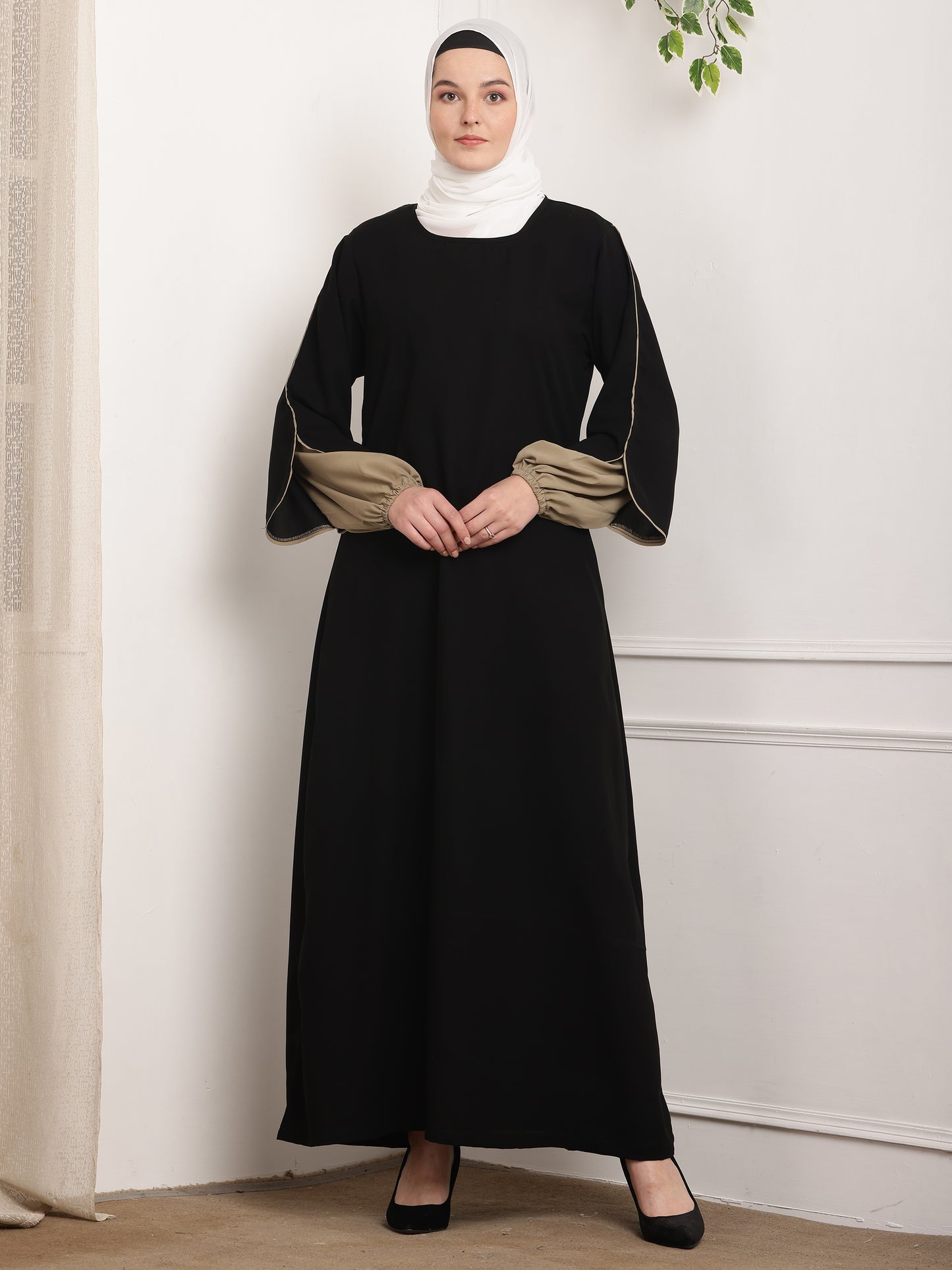 Dual-Tone Sophistication Abaya