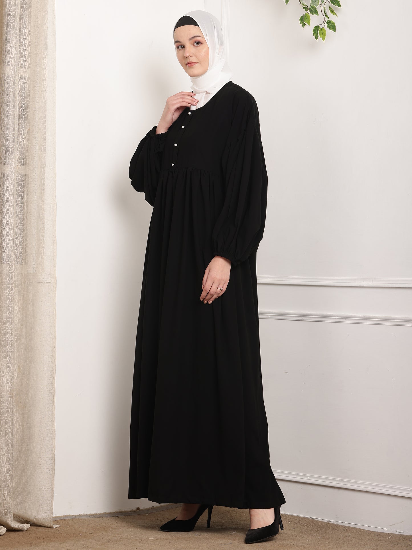 Onyx Grace Abaya