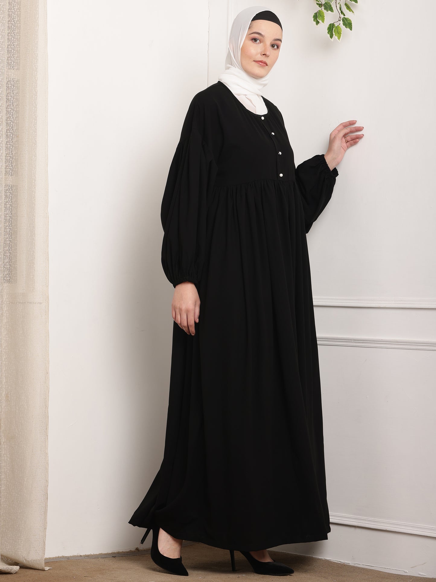 Onyx Grace Abaya