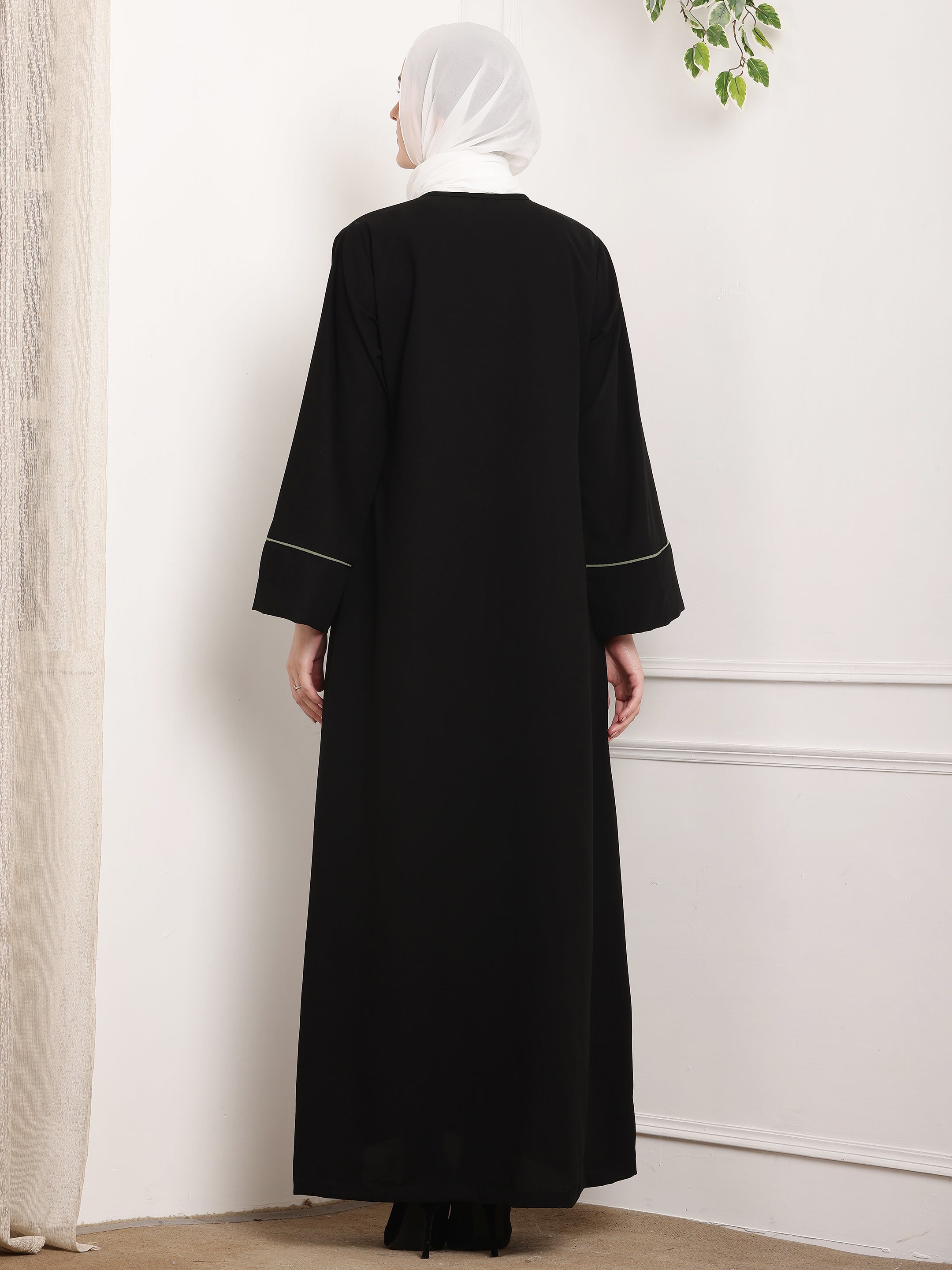 Floral Elegance Abaya