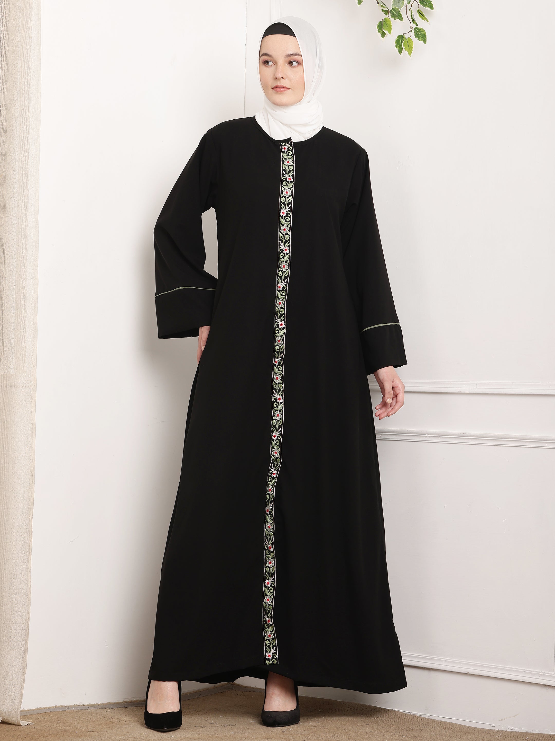 Floral Elegance Abaya
