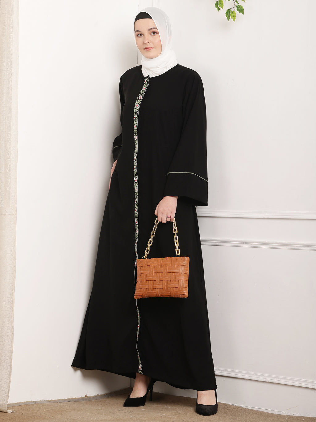 Floral Elegance Abaya