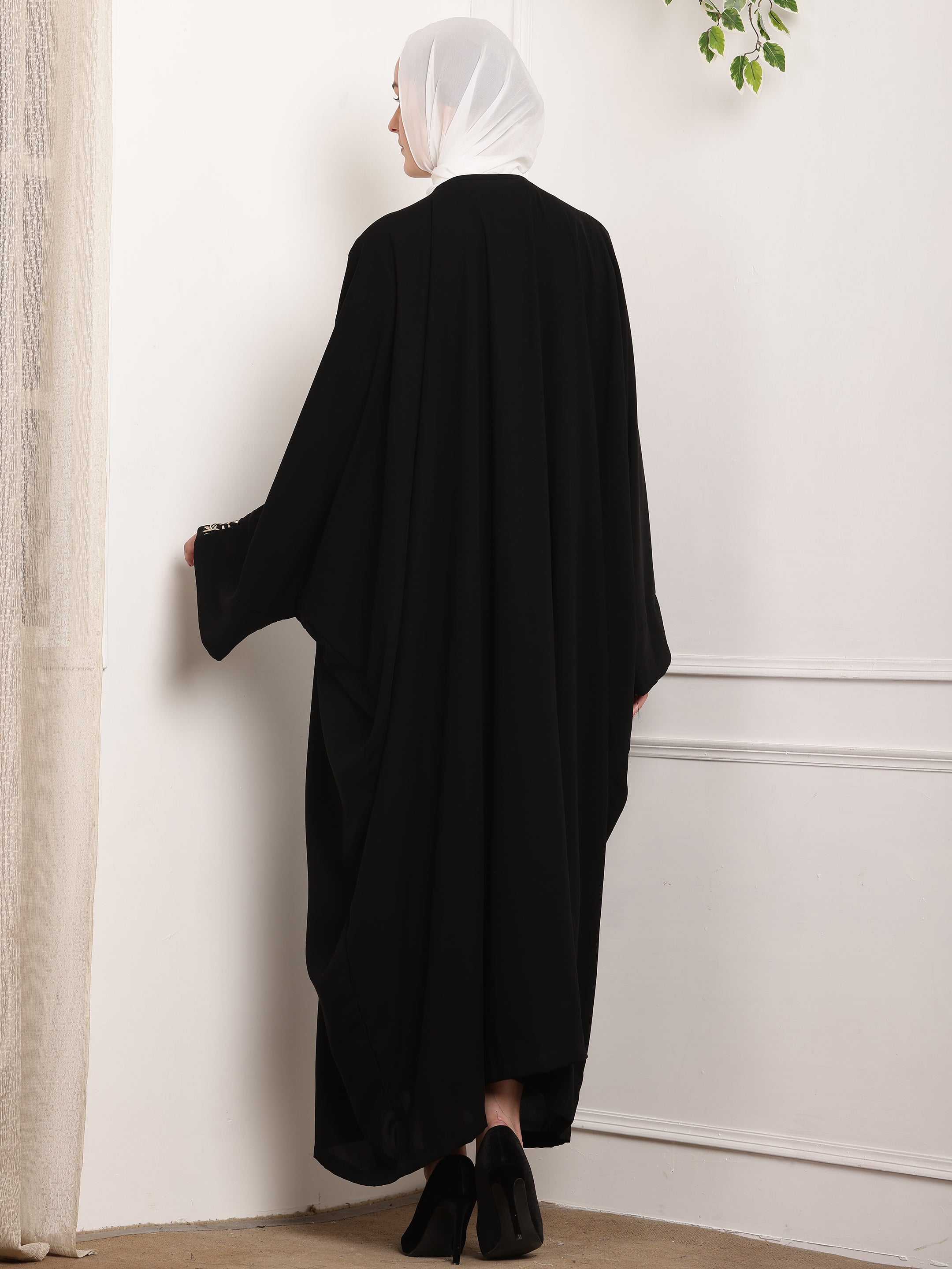 Black Petal Abaya