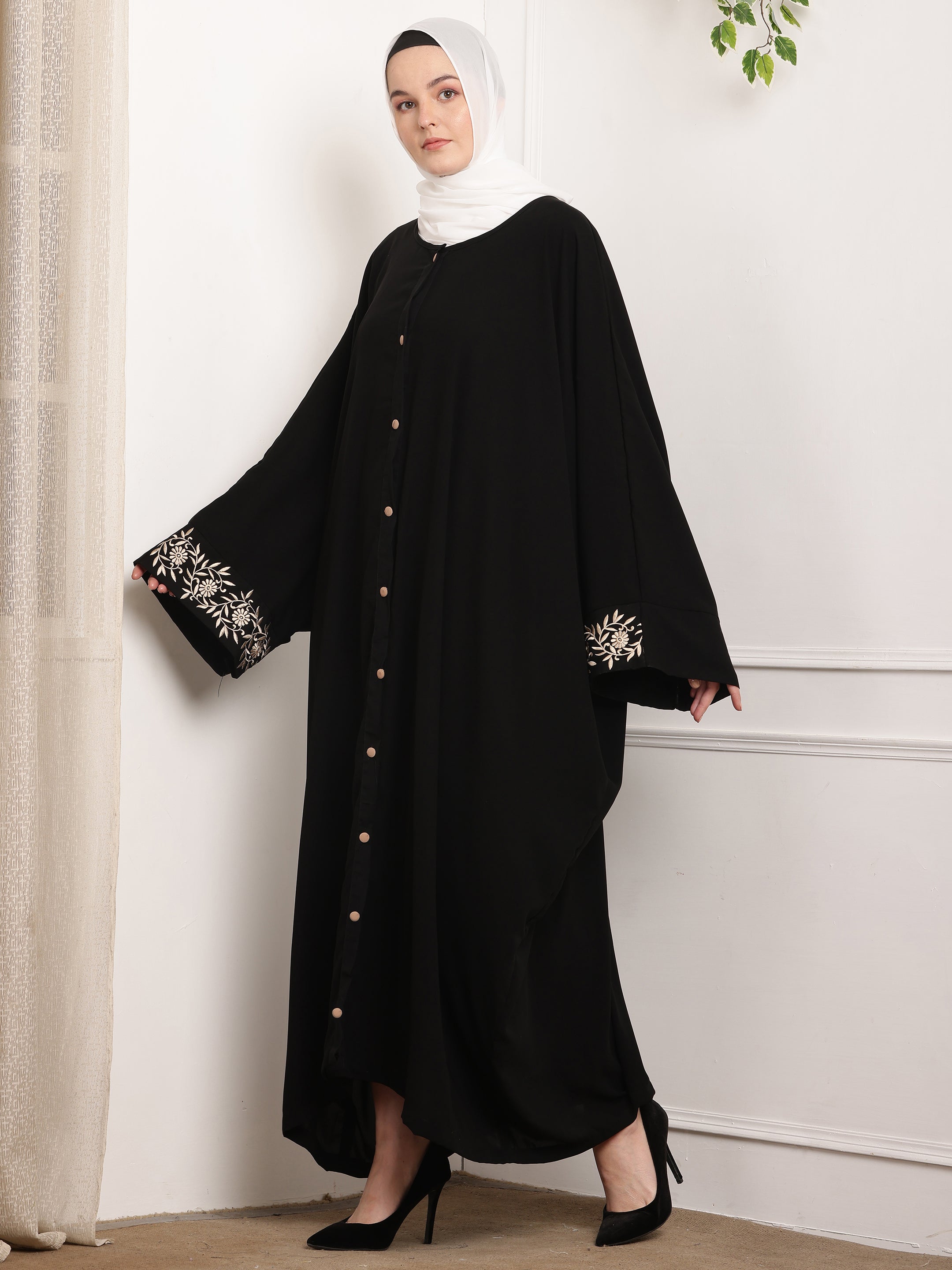 Black Petal Abaya