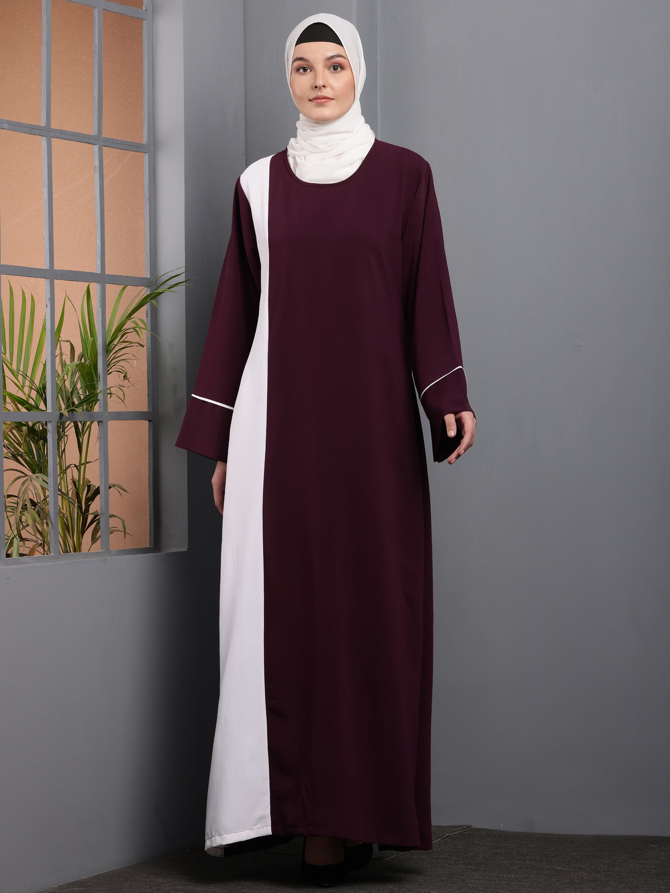 Refined Two-Tone Abaya