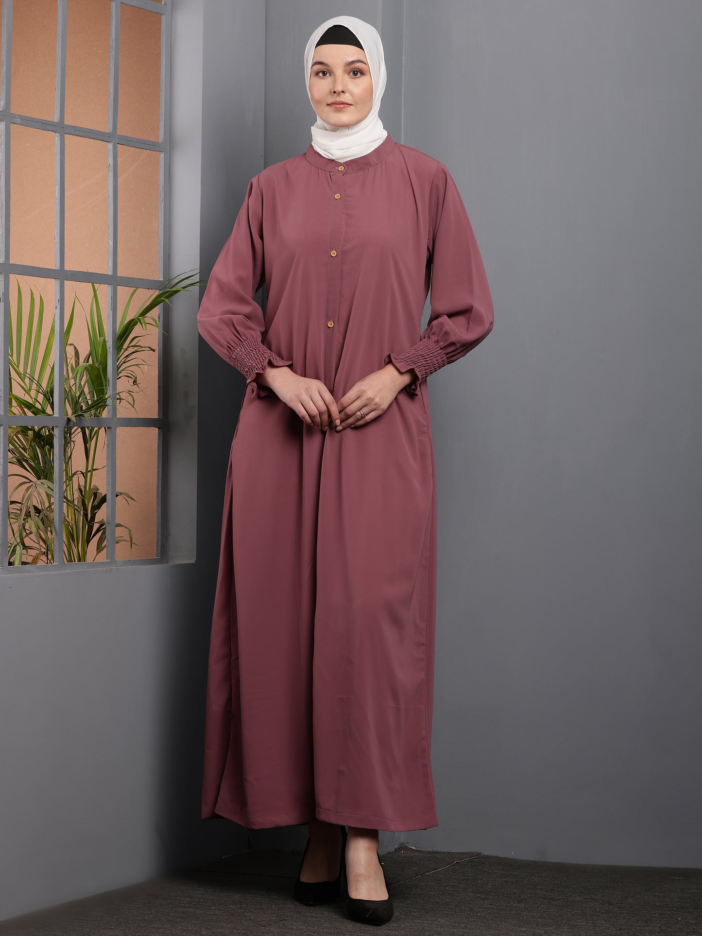 Rosé Allure Abaya