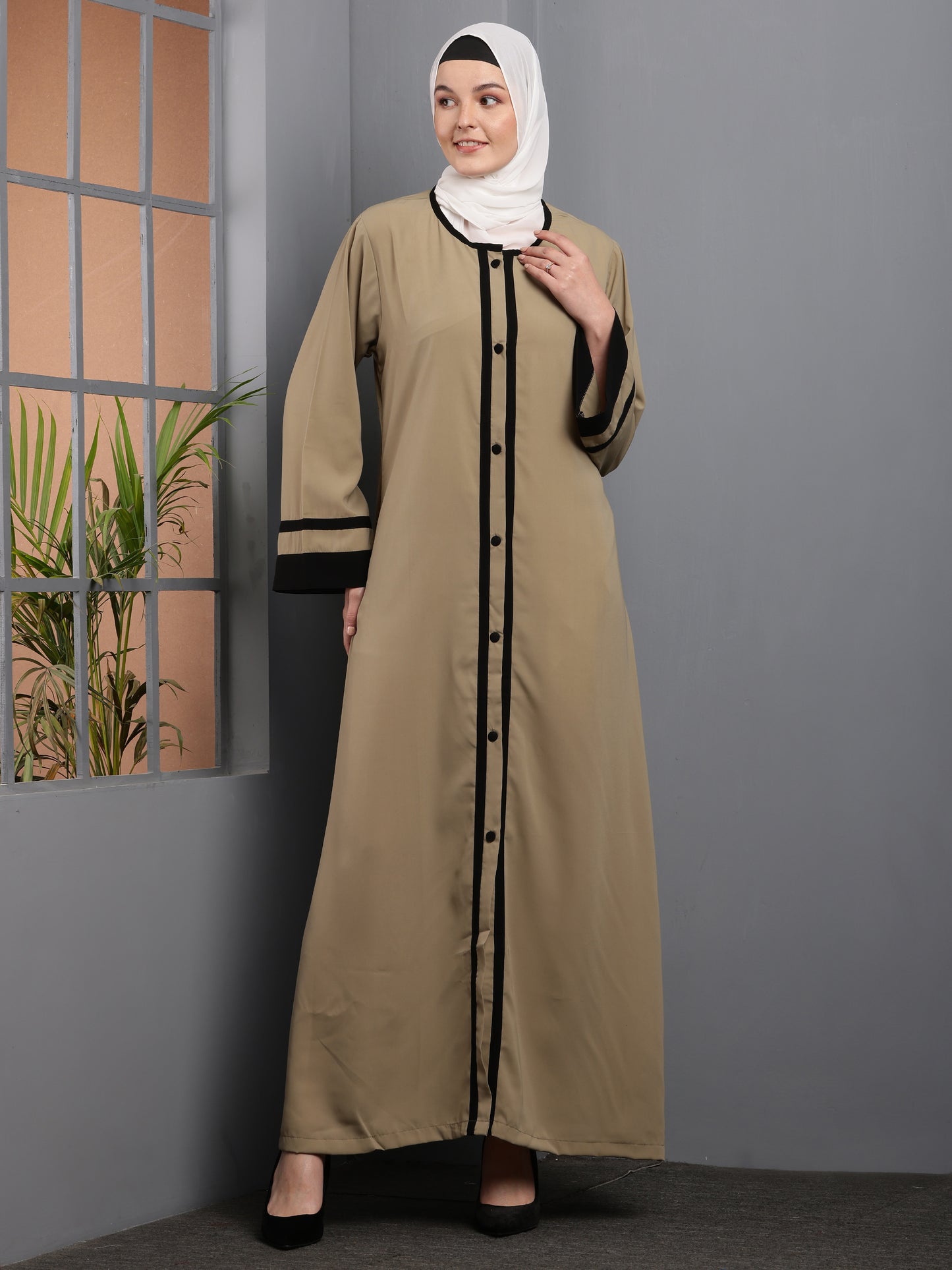 Alvira Contrast Trim Abaya