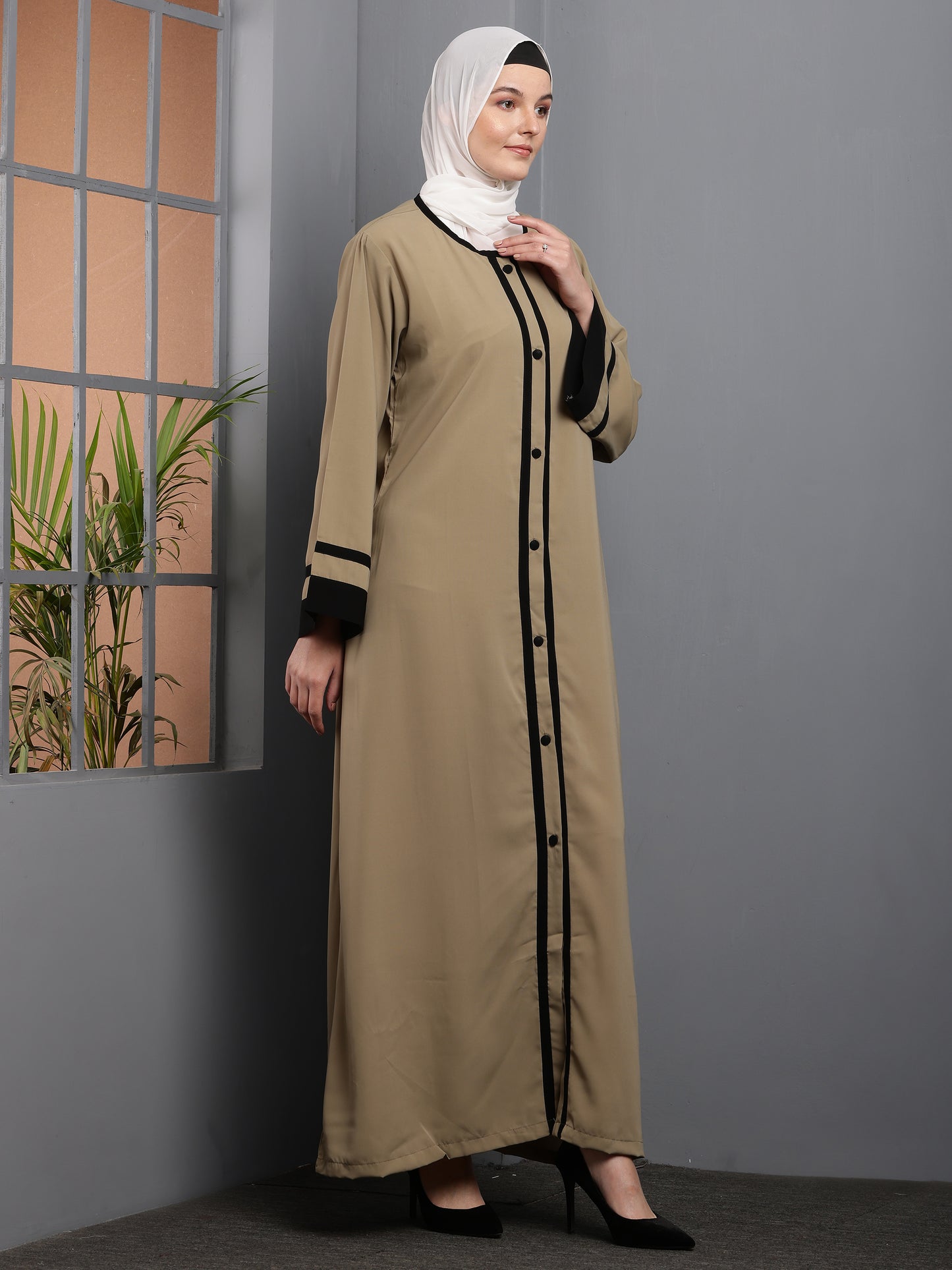 Alvira Contrast Trim Abaya