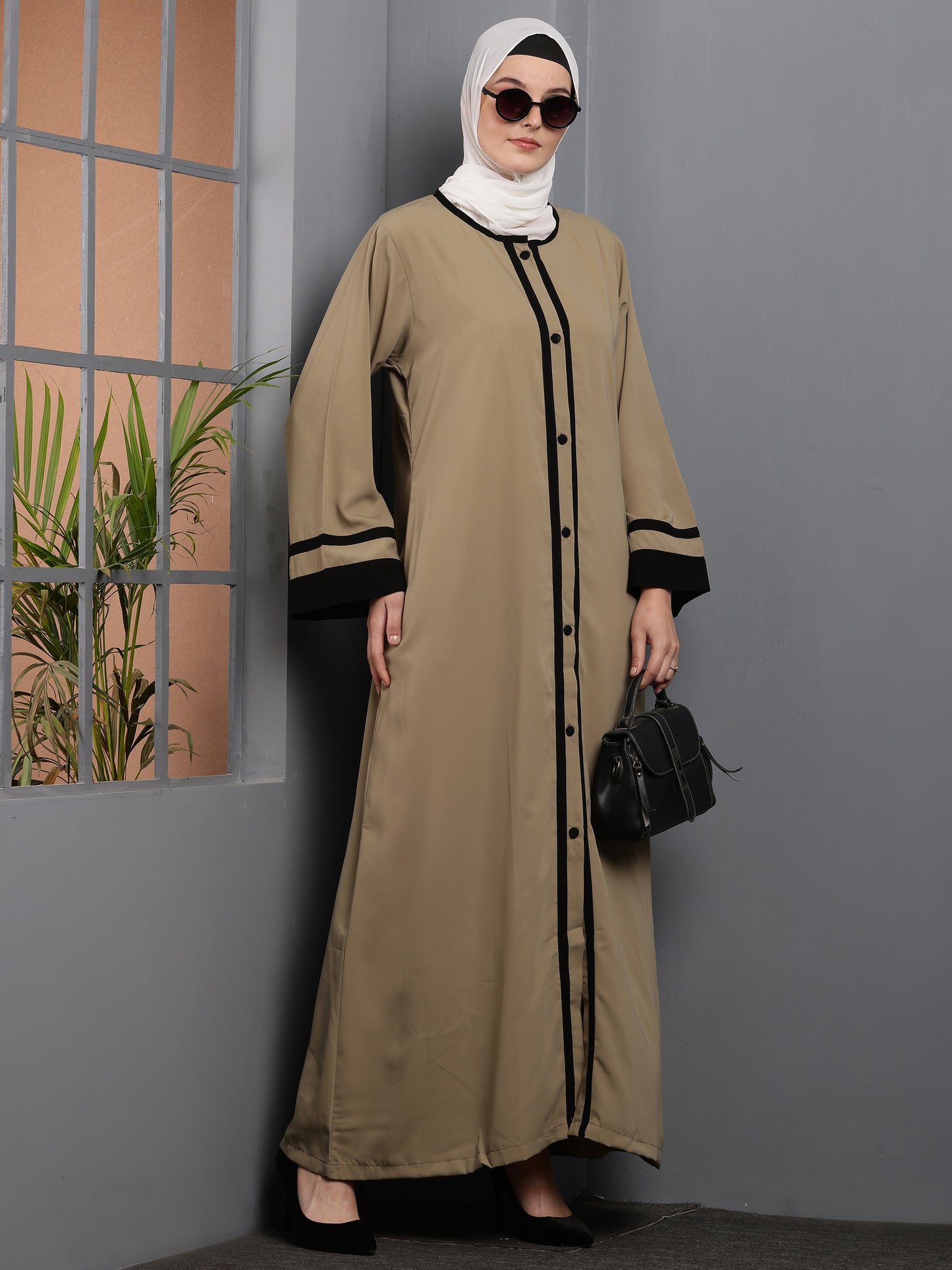 Alvira Contrast Trim Abaya