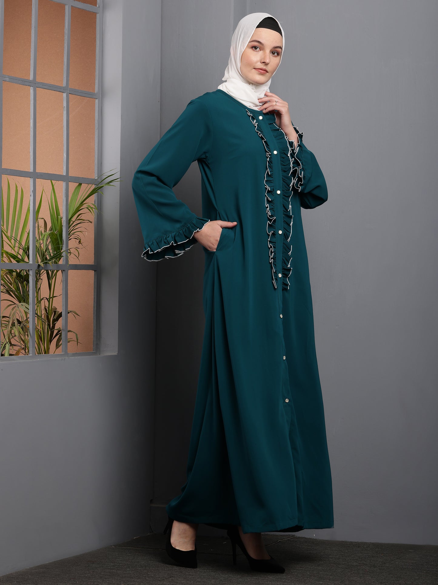 Graceful Ruffle Abaya