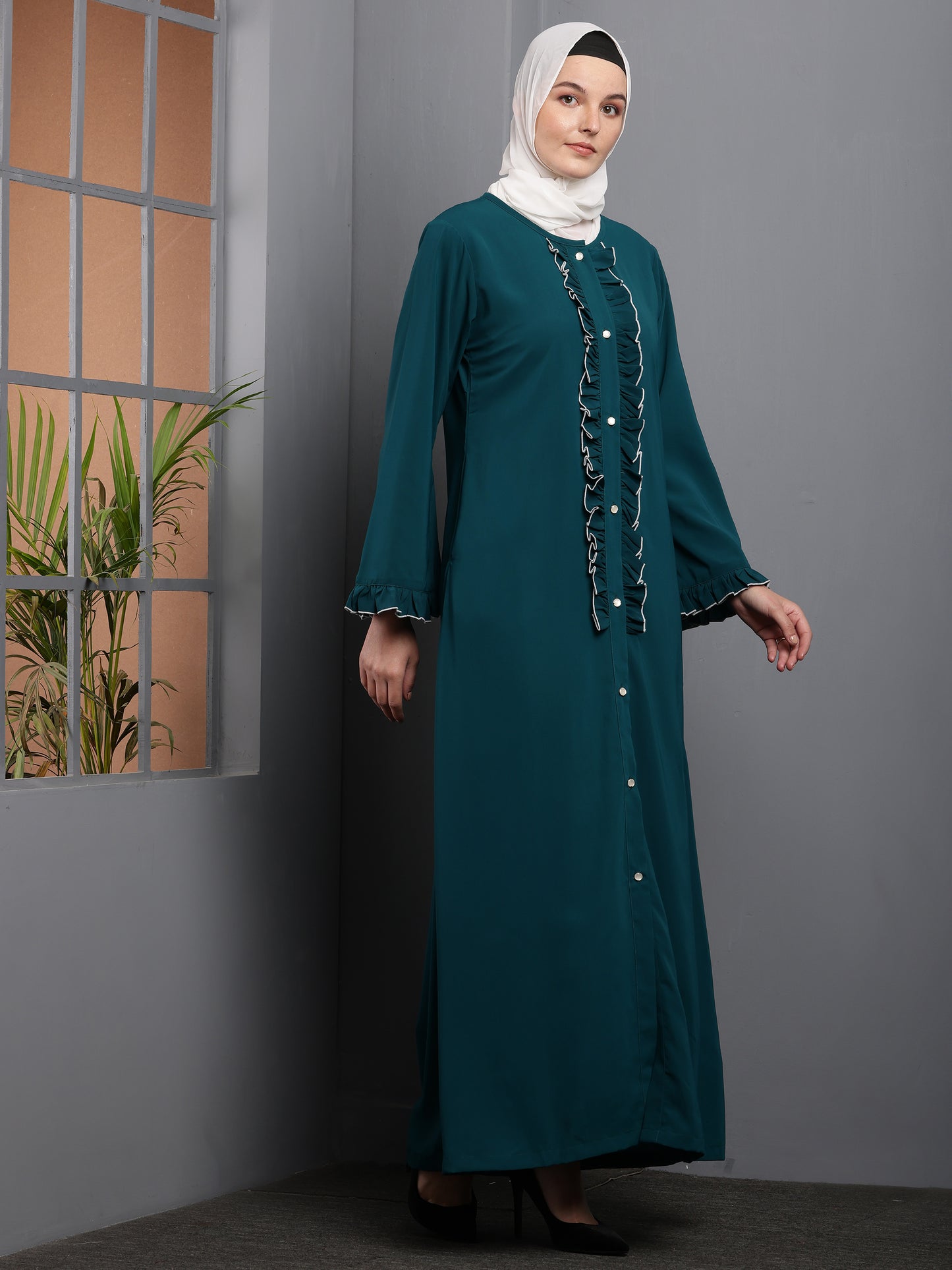 Graceful Ruffle Abaya