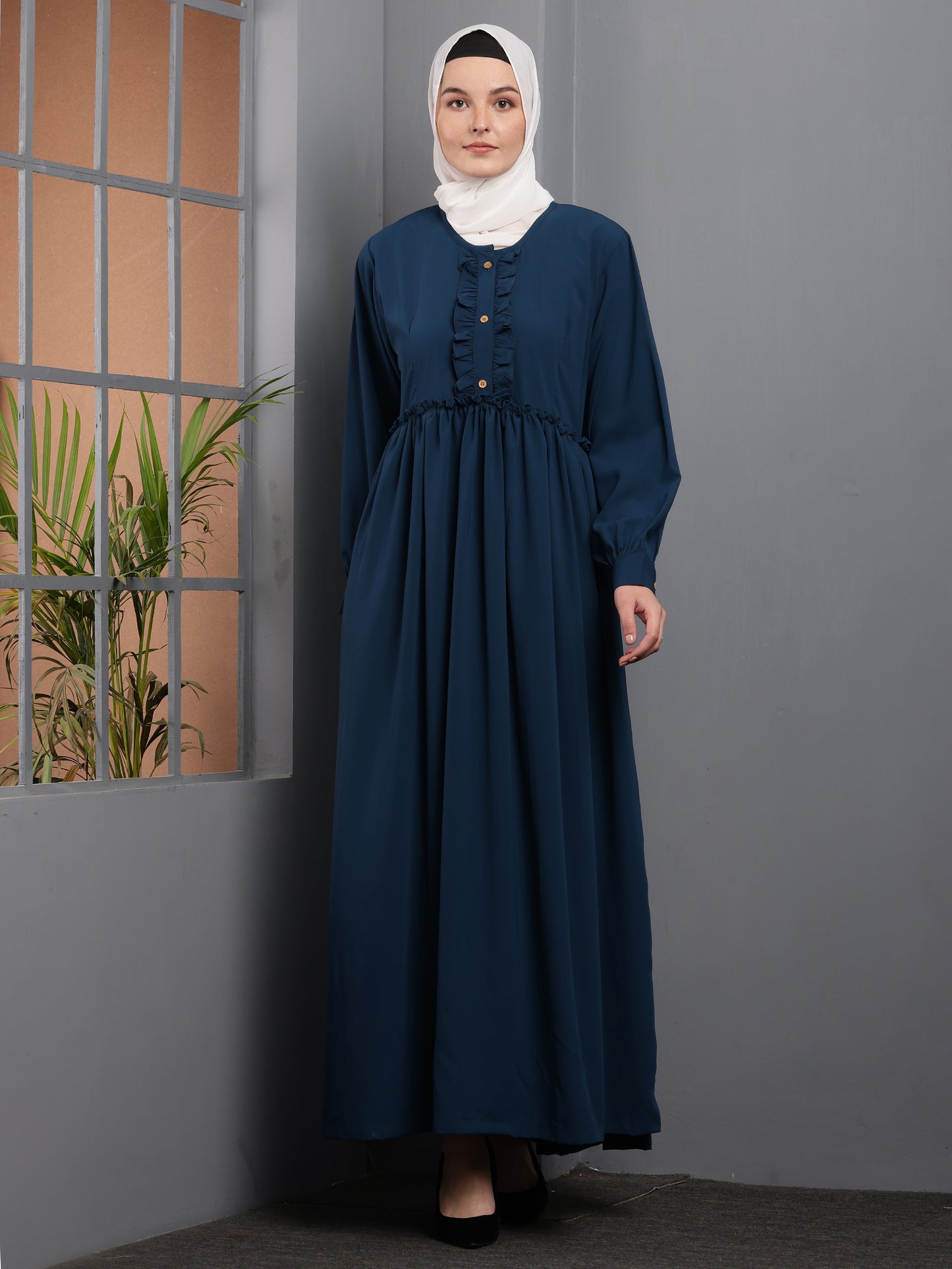 Majestic Flair Abaya