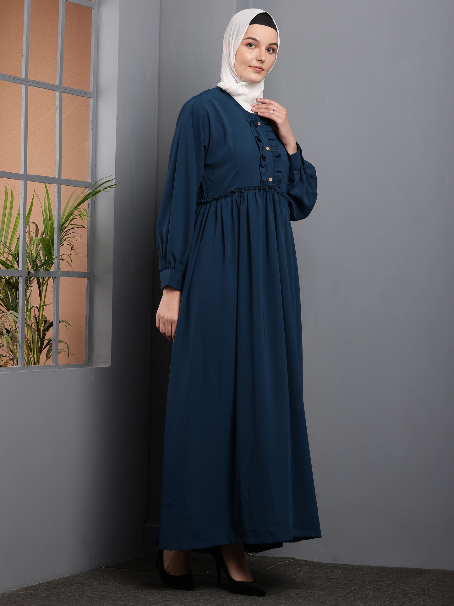 Majestic Flair Abaya