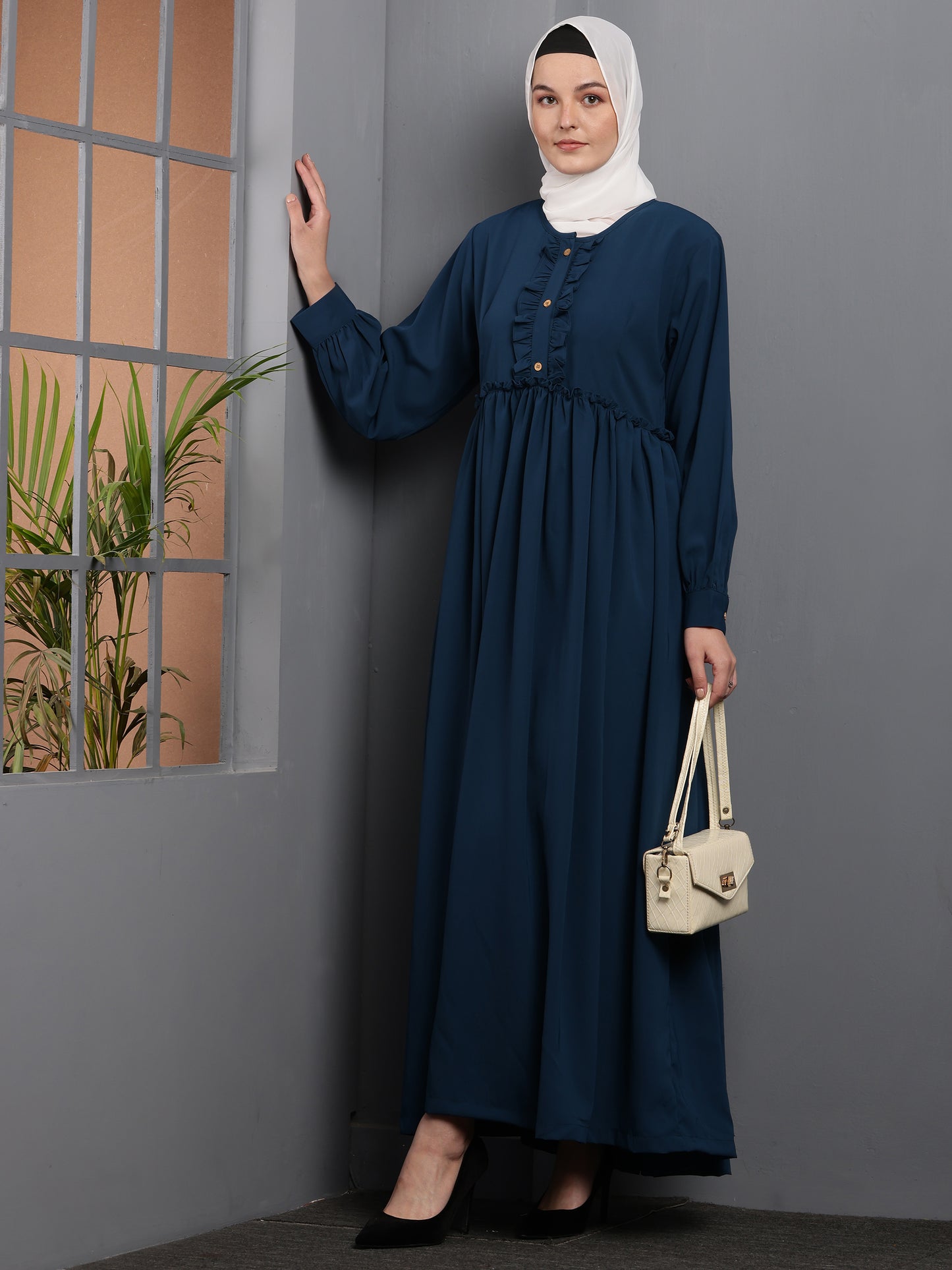 Majestic Flair Abaya