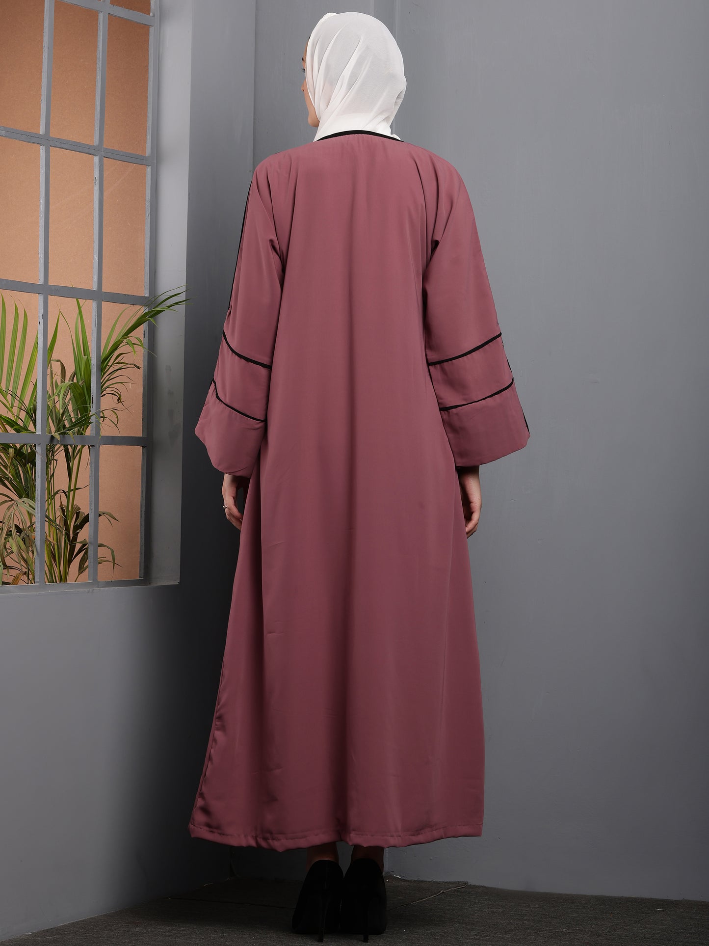 Orchid Luxe Abaya