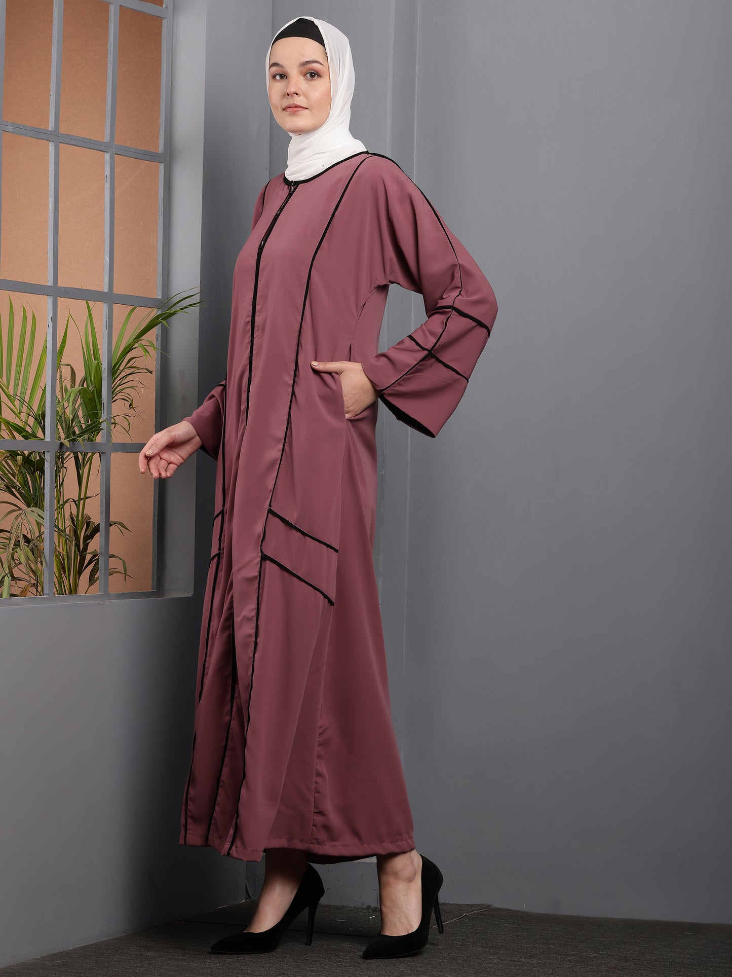 Orchid Luxe Abaya