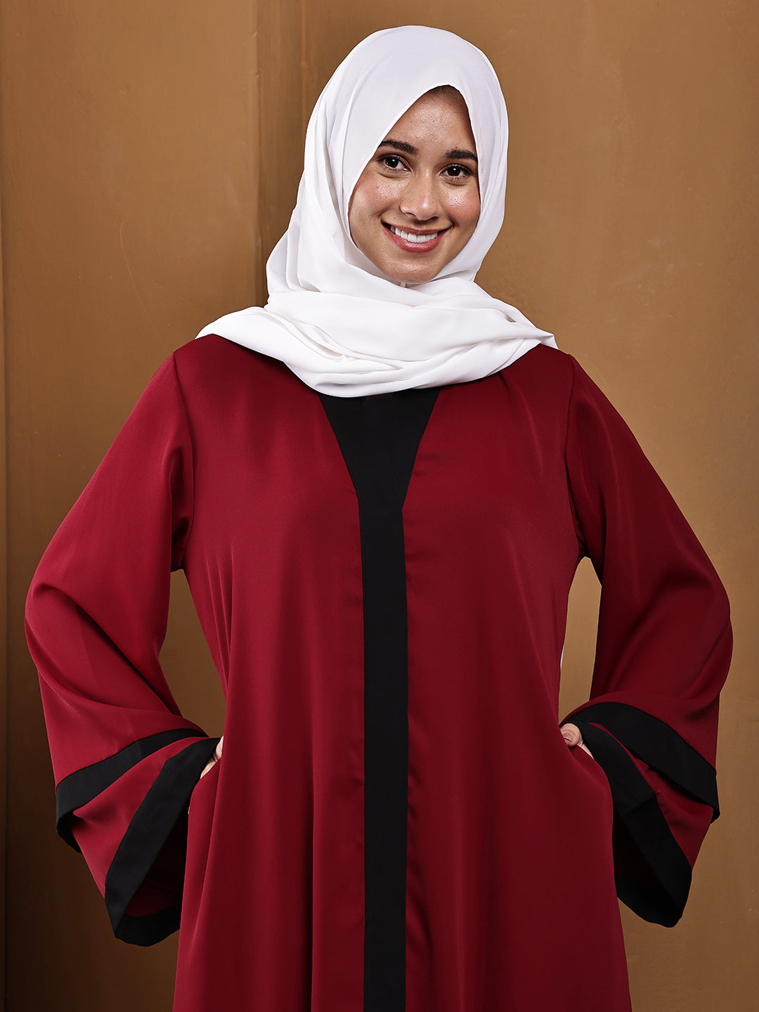 Maroon Aura Abaya