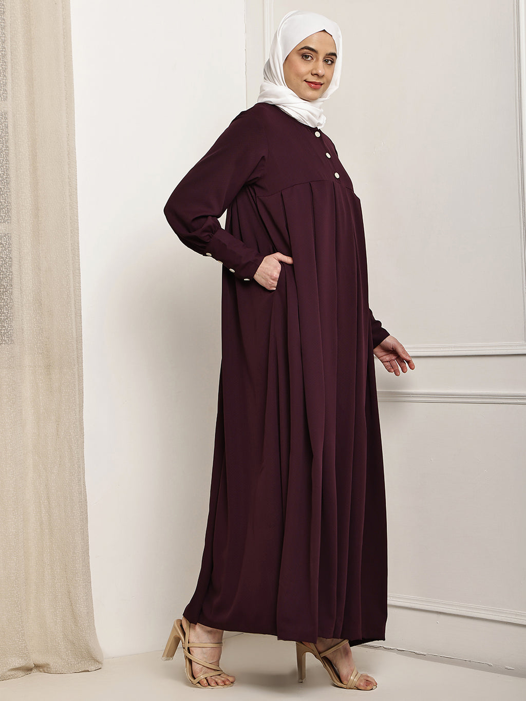 Plum Pleated Abaya