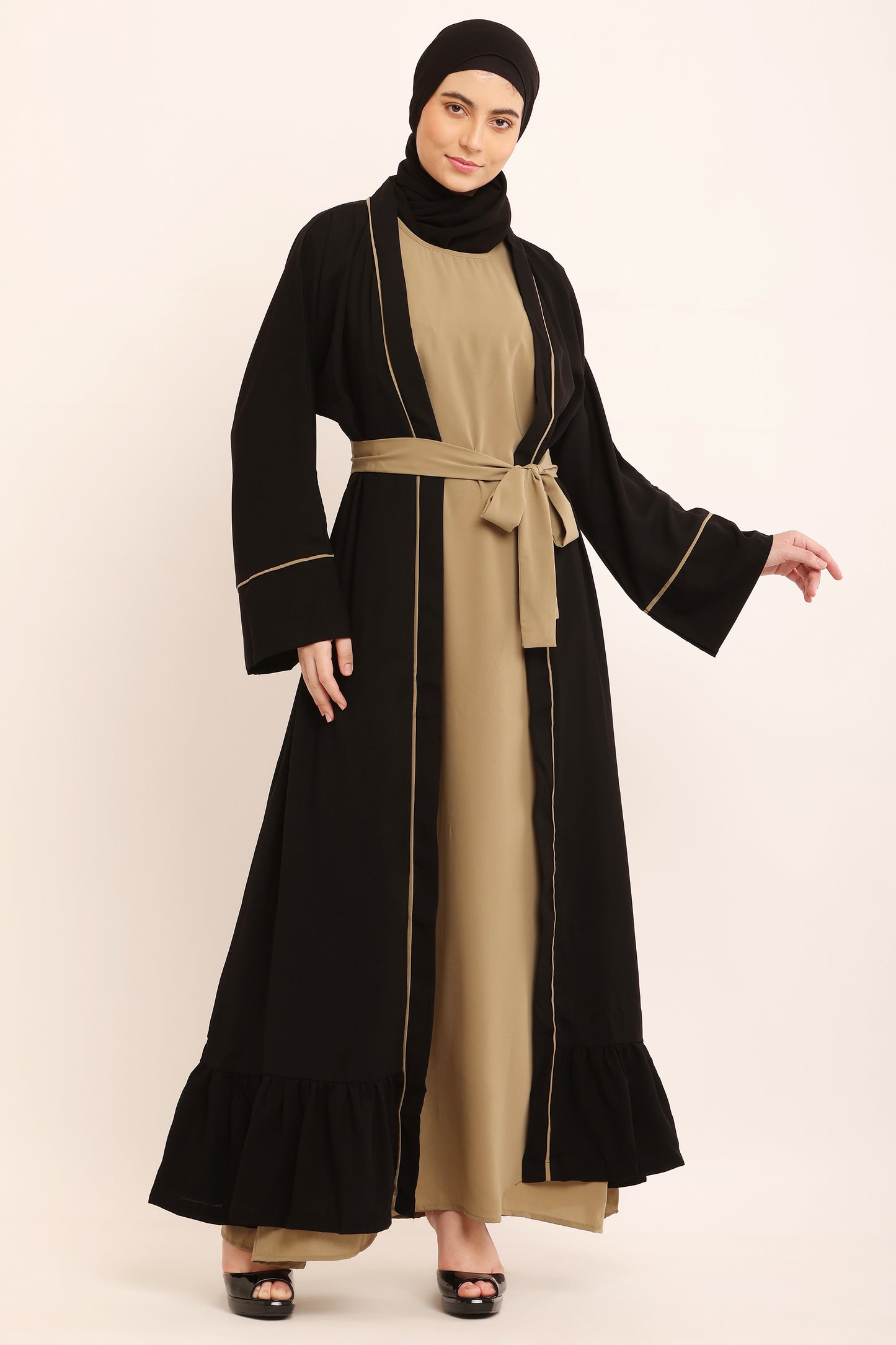 Black-Beige Grace Abaya