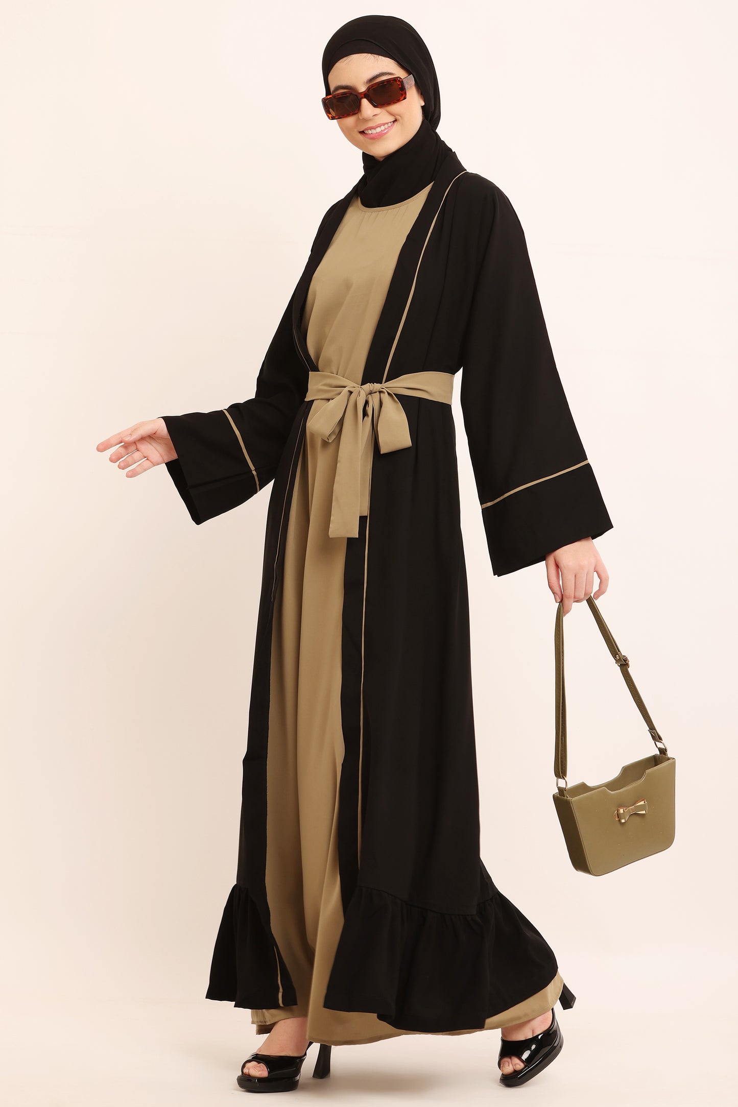 Black-Beige Grace Abaya