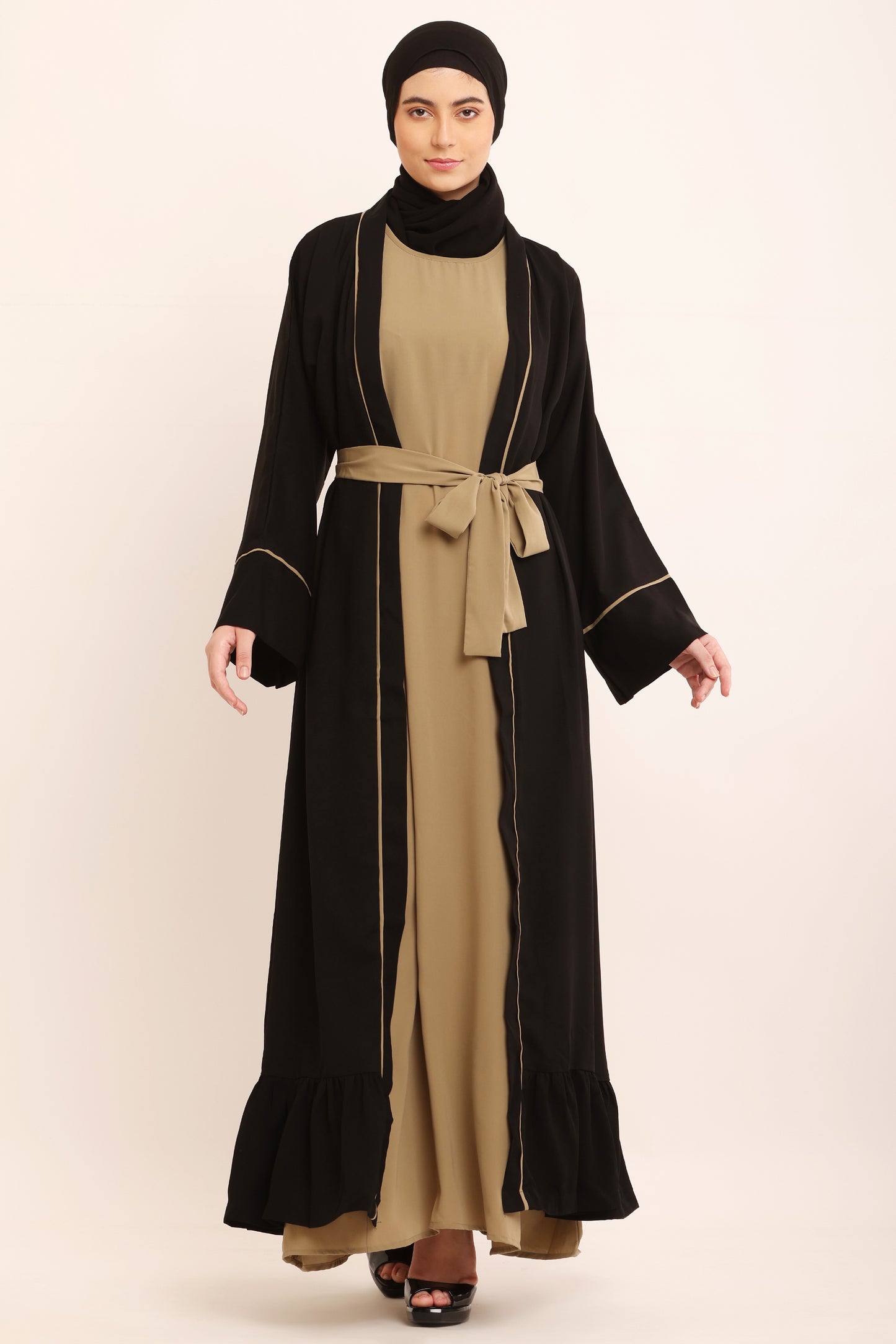 Black-Beige Grace Abaya