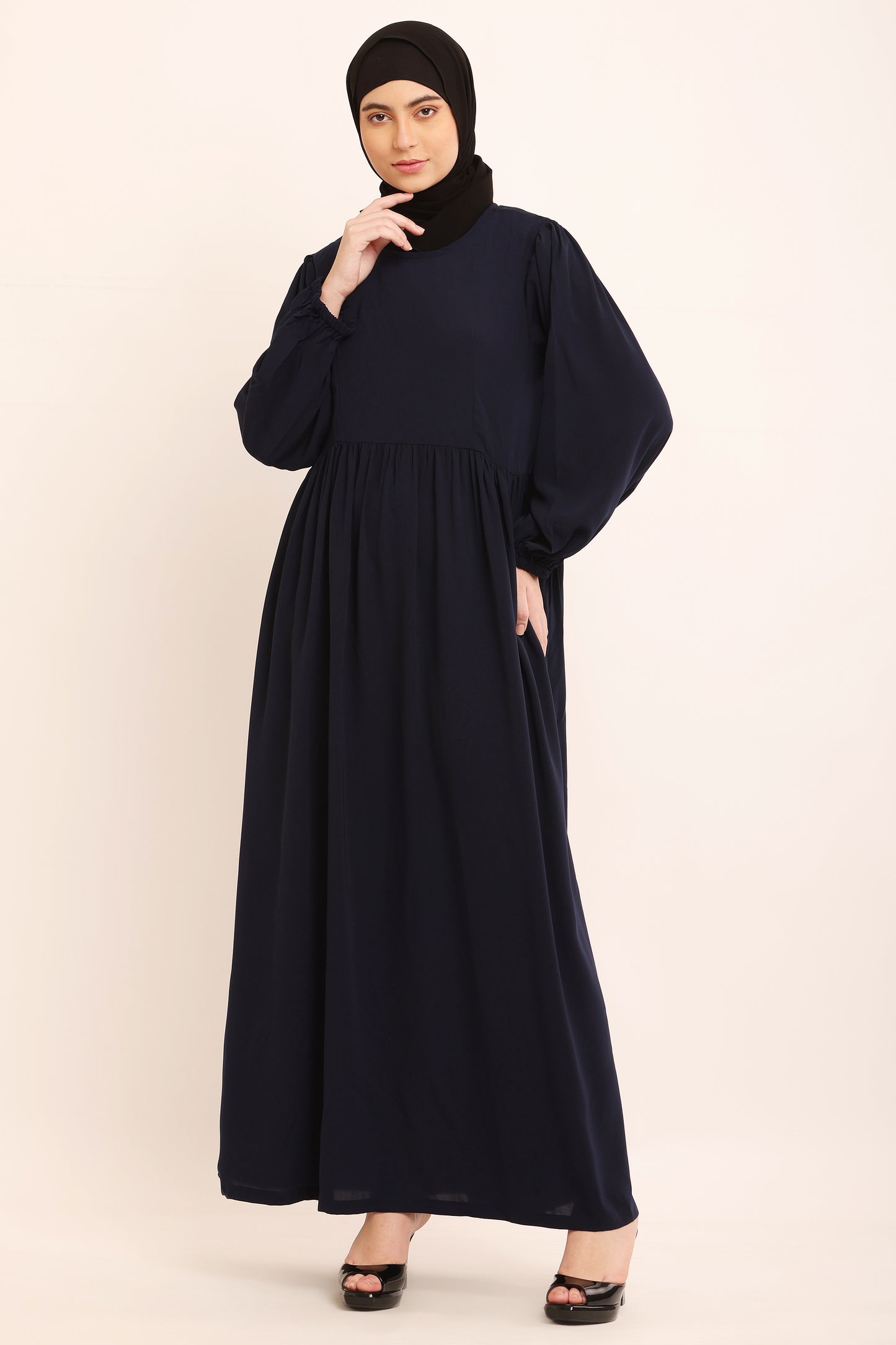 Midnight Bloom Abaya