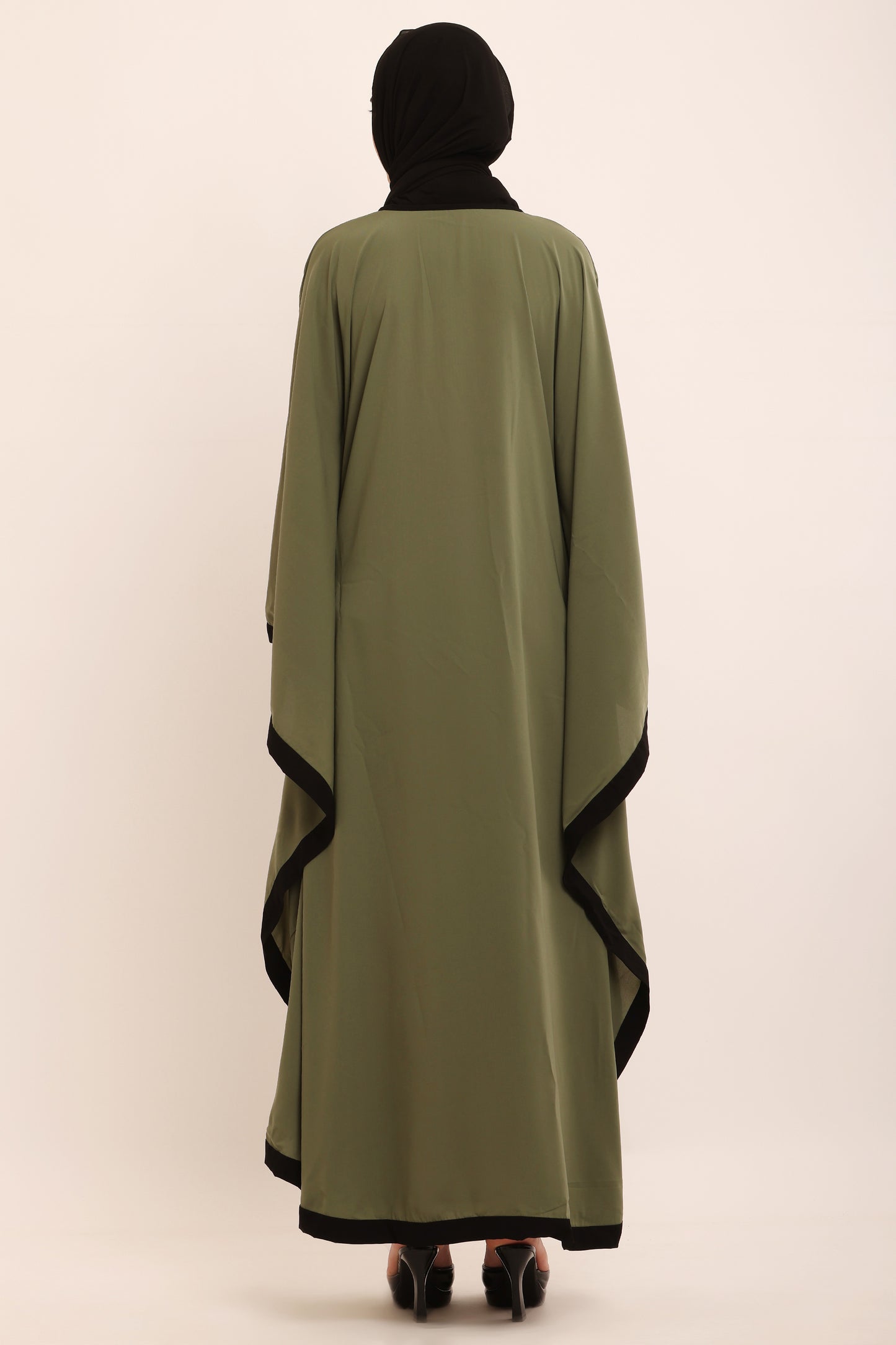 Pista Cascade Kaftan